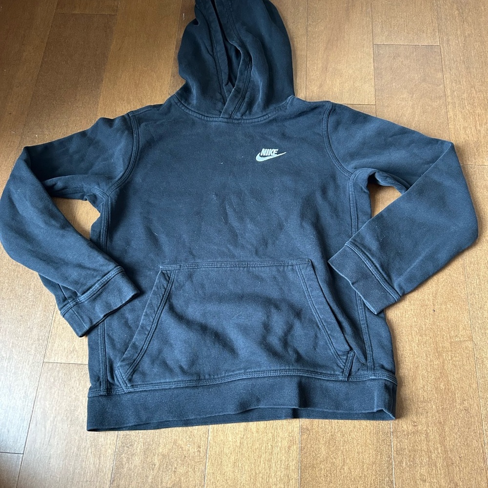 Nike Pullover Hoodie Black Youth Size L Hooded Pockets
